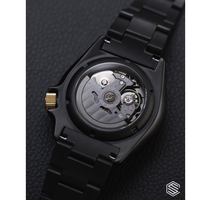 Black Master Gold