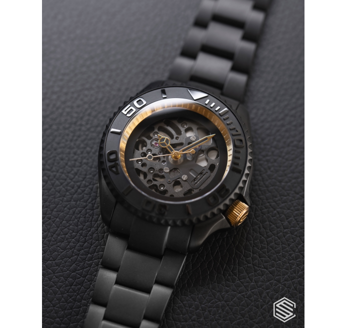 Black Master Gold