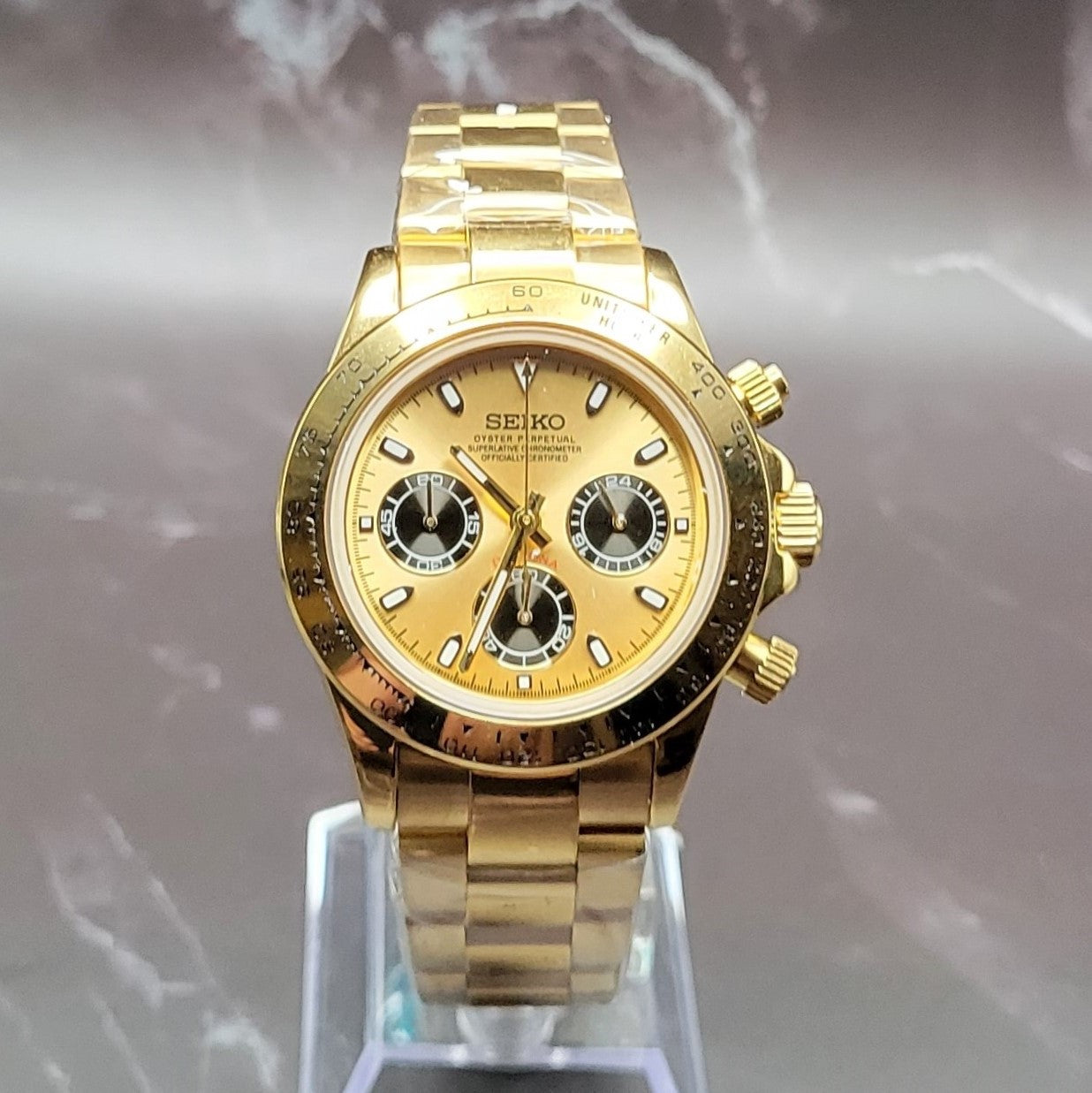 Gold Panda Daytona