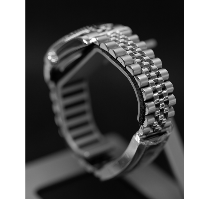 Black Arabic DJ 39mm