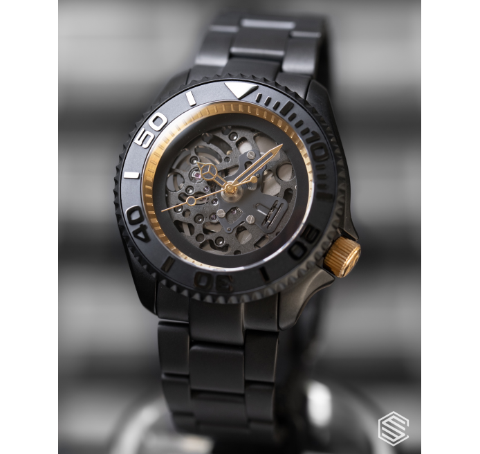 Black Master Gold