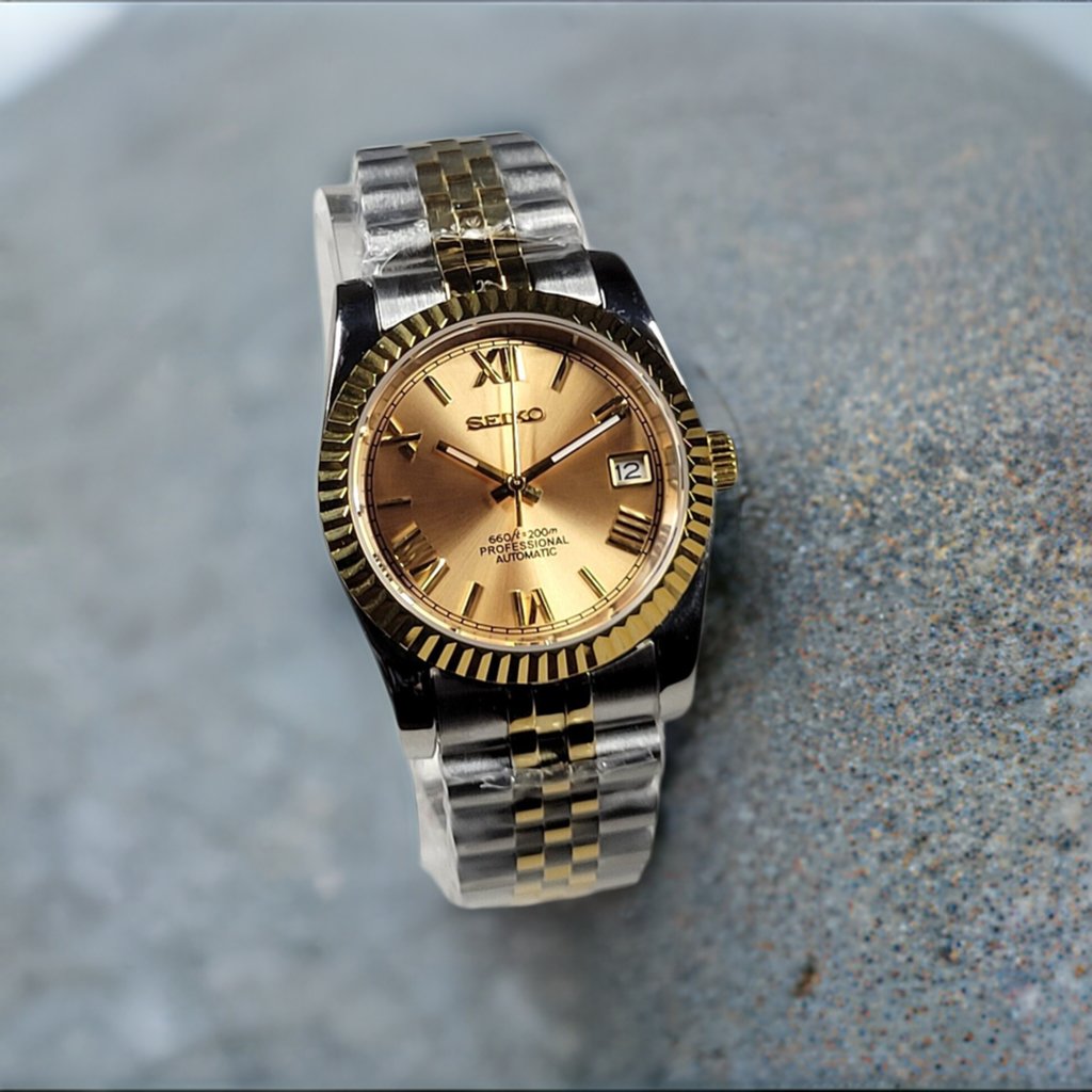 Roman Fluted Date Watch