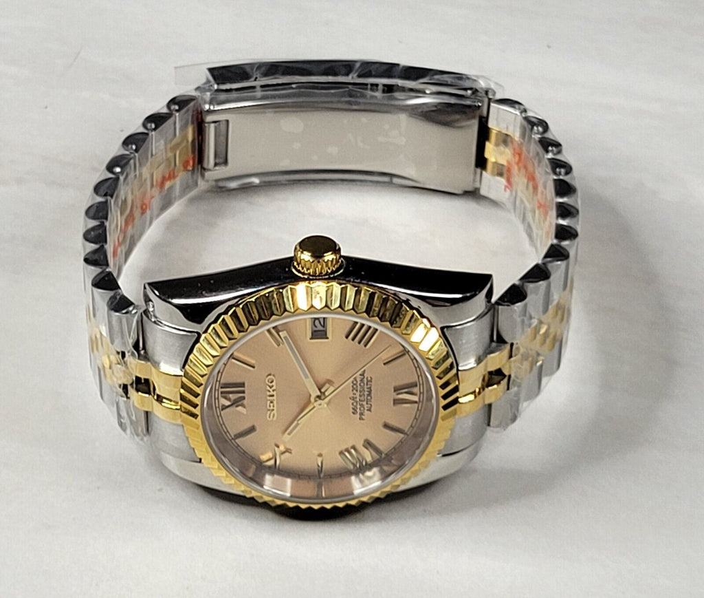 Roman Fluted Date Watch