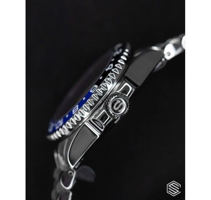 Premium GMT Batman 42mm